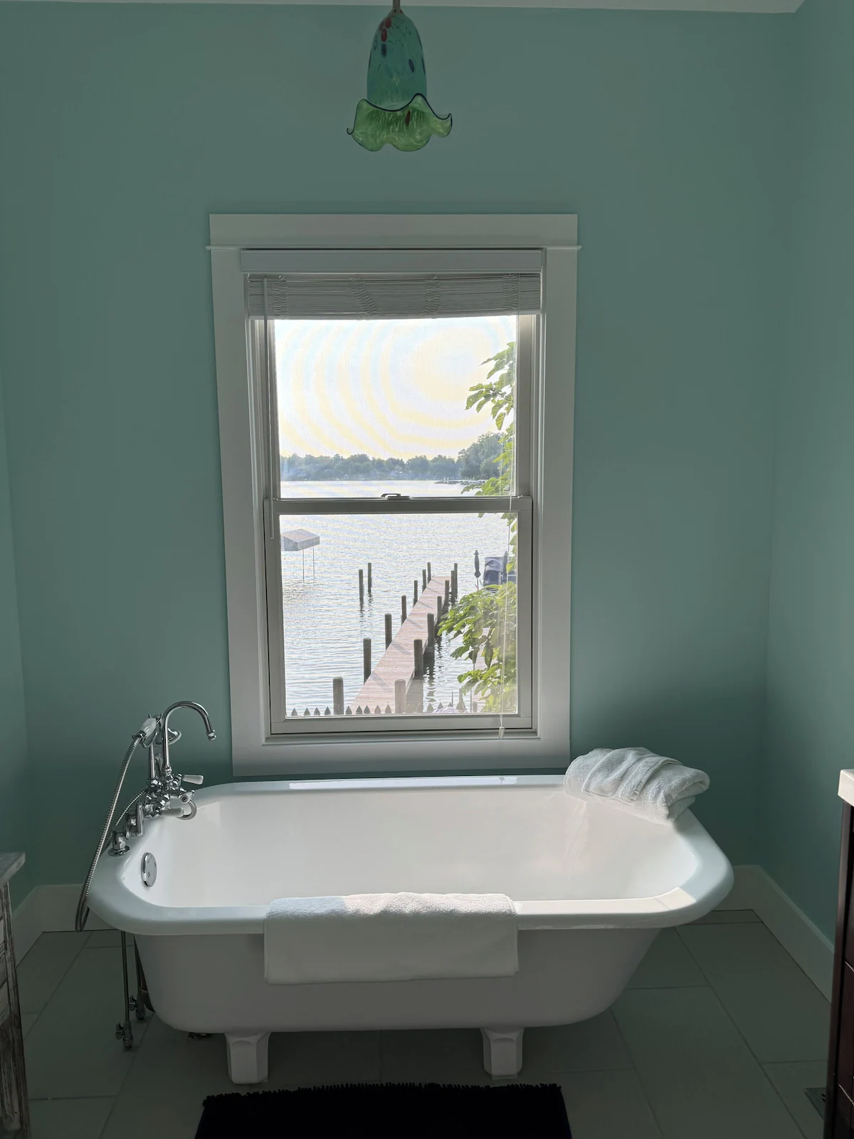 Bayview House lake room soaking tub with lake view